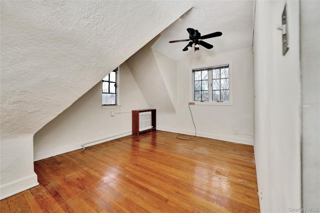 164-04 33rd Avenue, Flushing, NY 11358