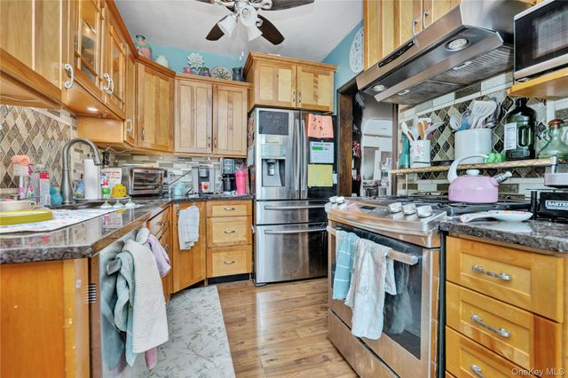 164-04 33rd Avenue, Flushing, NY 11358