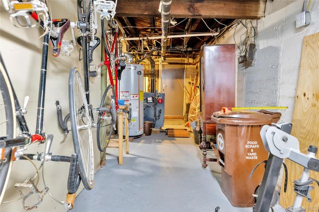 164-04 33rd Avenue, Flushing, NY 11358