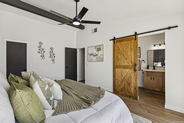 8415 delphian, Universal City, TX 78148