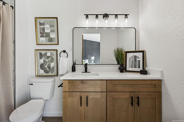 8415 delphian, Universal City, TX 78148