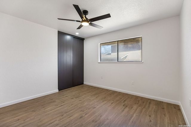 8415 delphian, Universal City, TX 78148