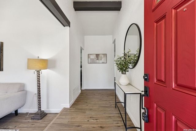 8415 delphian, Universal City, TX 78148