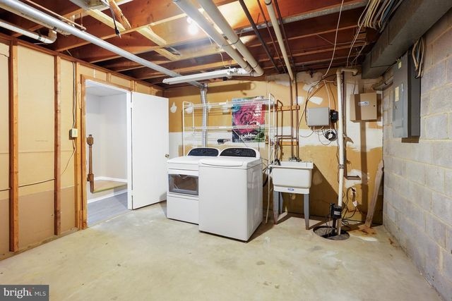 3 BRUCESTER BRIDGE CT, Baltimore, MD 21228