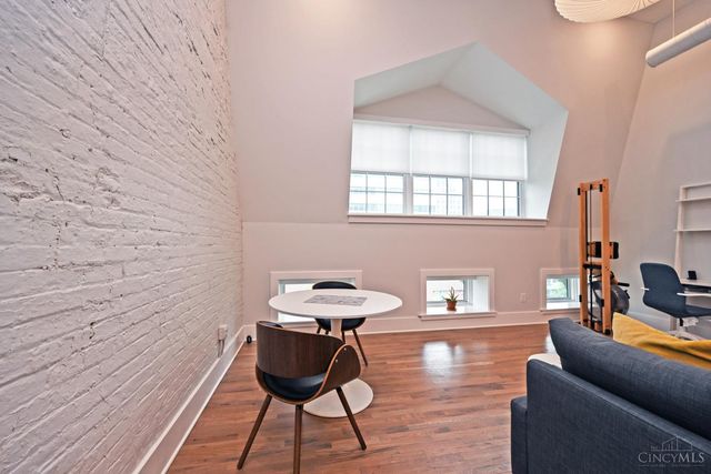 11 Court Street, Cincinnati, OH 45202