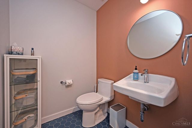 11 Court Street, Cincinnati, OH 45202