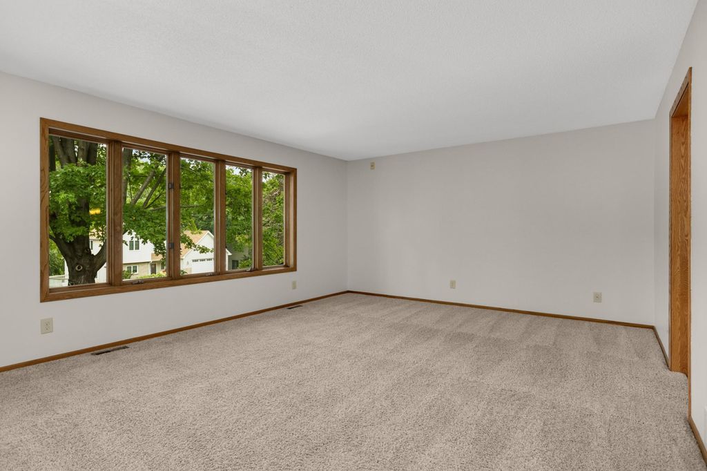 2064 Pin Oak Drive, Eagan, MN 55122 — photo 4