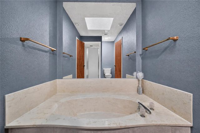 1226 Ranch Valley Drive, Desoto, TX 75115