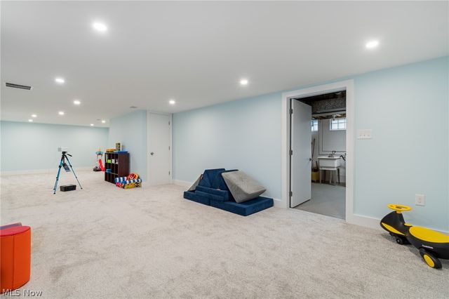 1709 Alcester Road, Mayfield Heights, OH 44124