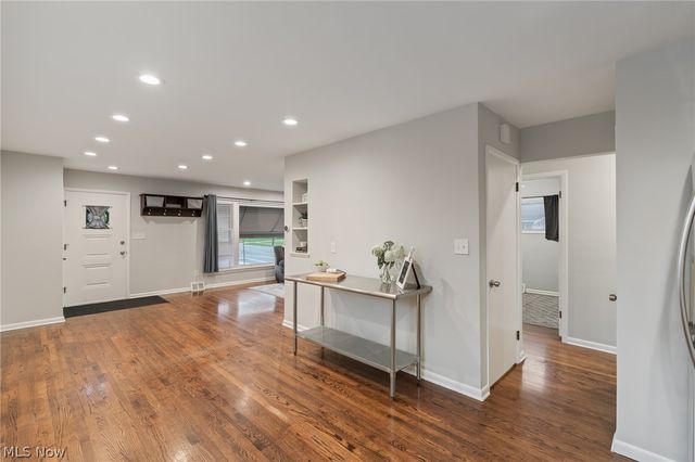 1709 Alcester Road, Mayfield Heights, OH 44124