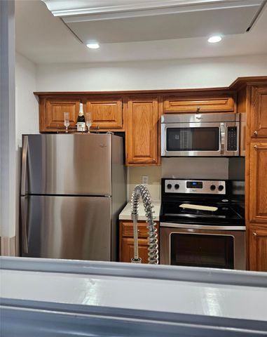 1311 Antoine Drive 252, Houston, TX 77055