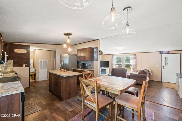 1764 Clayton Road, Chipley, FL 32428