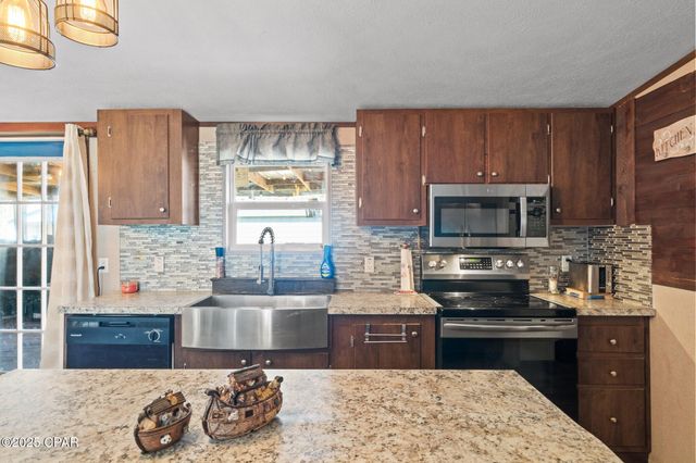 1764 Clayton Road, Chipley, FL 32428