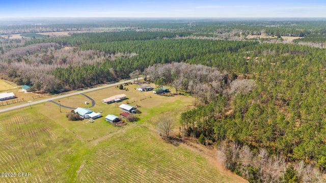 1764 Clayton Road, Chipley, FL 32428