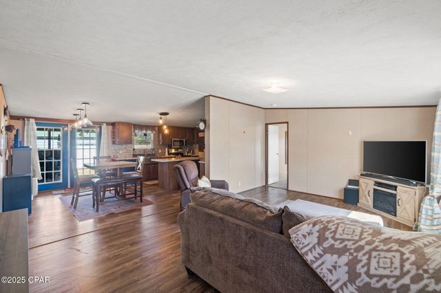 1764 Clayton Road, Chipley, FL 32428