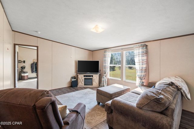 1764 Clayton Road, Chipley, FL 32428