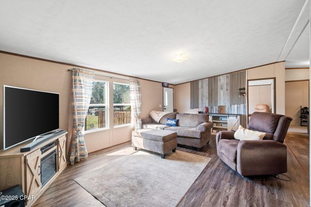 1764 Clayton Road, Chipley, FL 32428