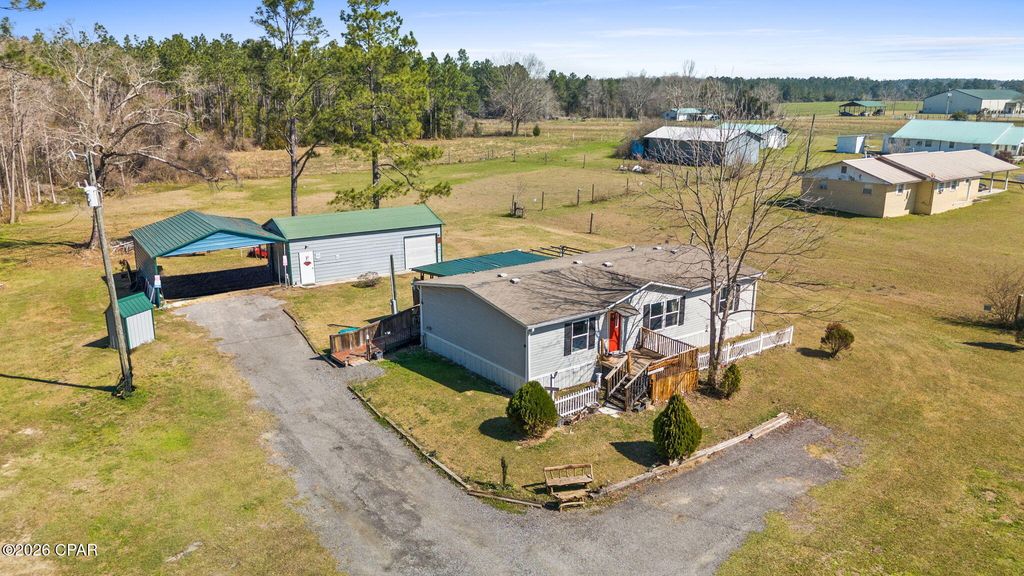 1764 Clayton Road, Chipley, FL 32428
