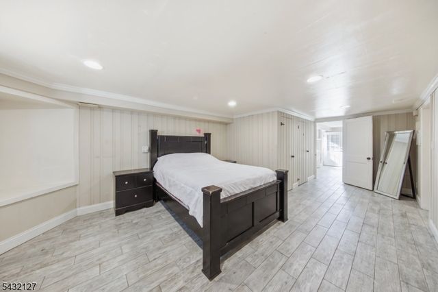 137 Lakeside Blvd, Hopatcong Boro, NJ 07843