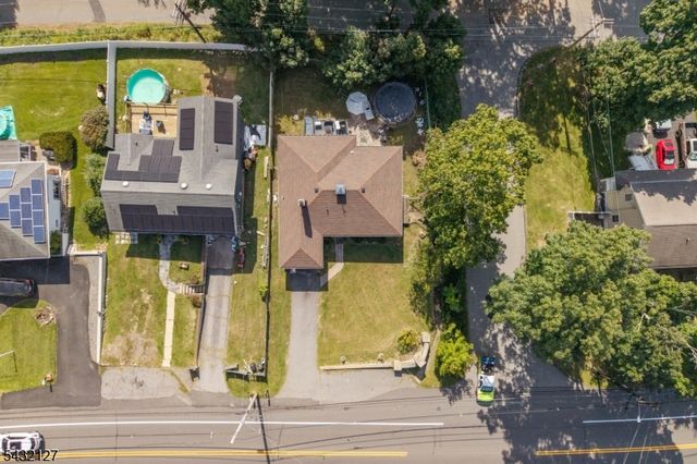 137 Lakeside Blvd, Hopatcong Boro, NJ 07843