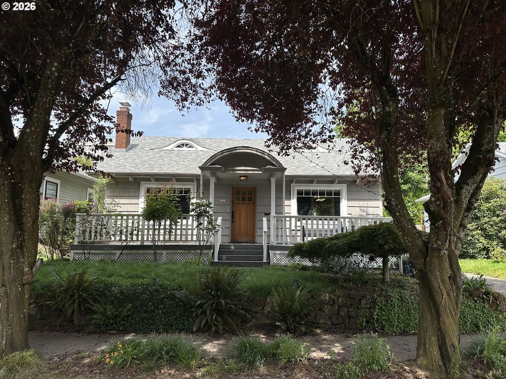 4329 Se Windsor Ct, Portland, OR 97206
