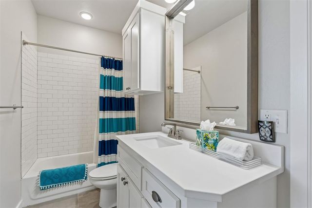 2408 Semillon Way, Edmond, OK 73012