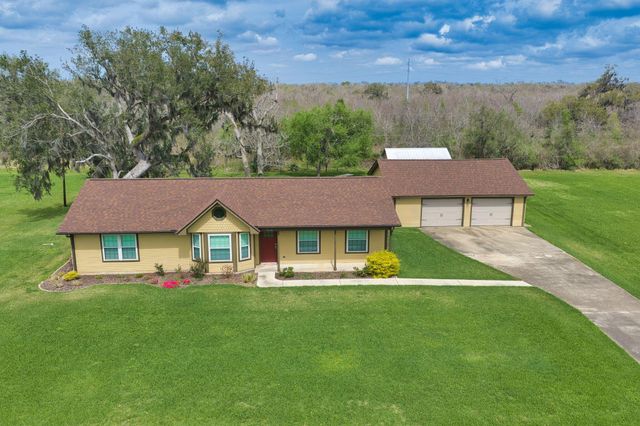 2520 County Road 582, Brazoria, TX 77422