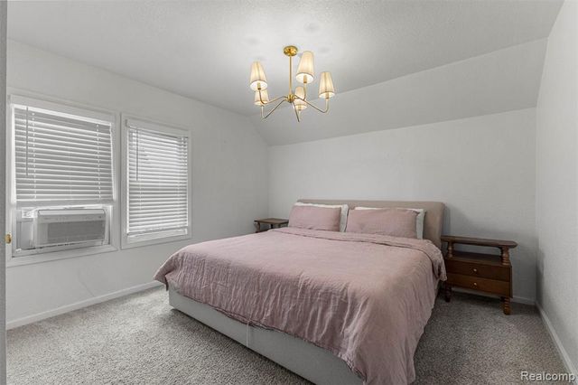 93 Perry Place, Wyandotte, MI 48192
