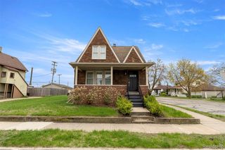 93 Perry Place, Wyandotte, MI 48192
