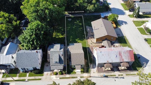 218 Magnolia Avenue, Waterloo, IL 62298