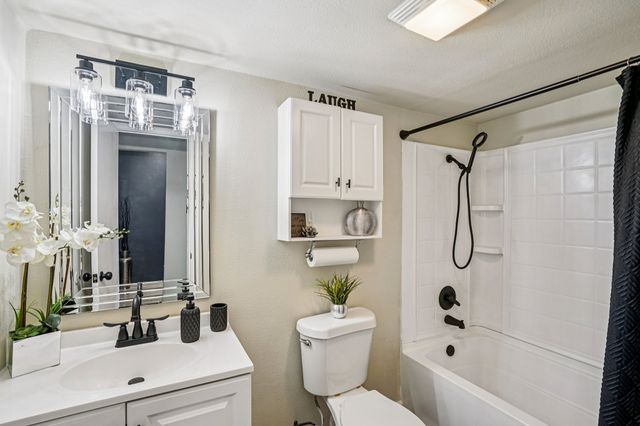 622 Roaming Road Drive, Allen, TX 75002