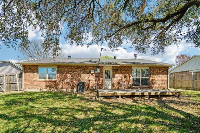 622 Roaming Road Drive, Allen, TX 75002