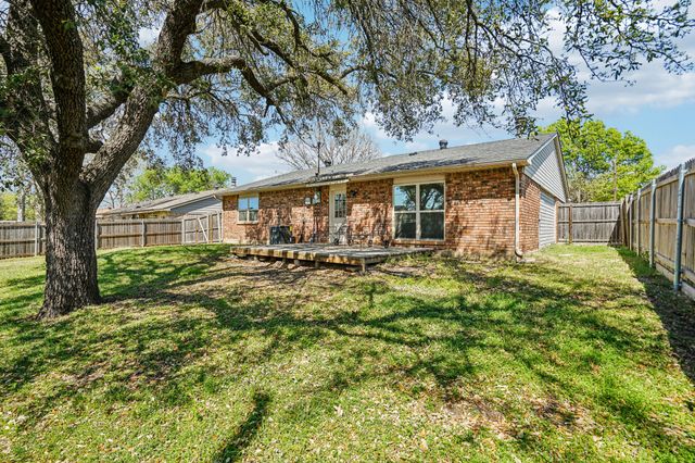 622 Roaming Road Drive, Allen, TX 75002