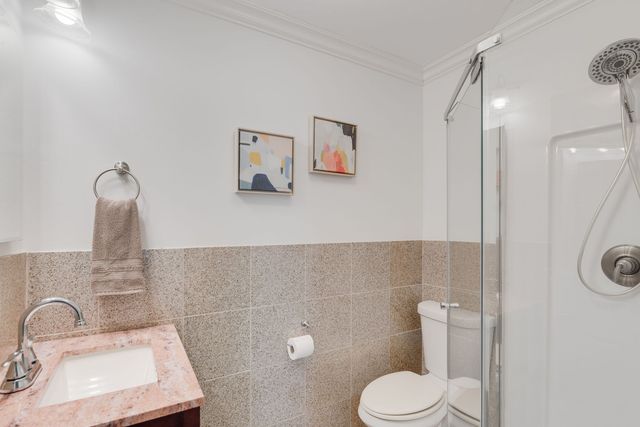 188 Oakwood Drive, Antioch, IL 60002