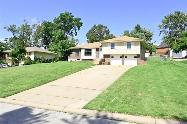 520 Thomas Drive, Platte City, MO 64079