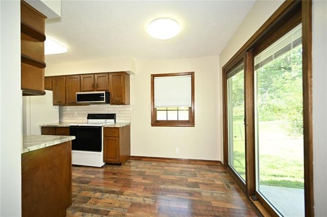 520 Thomas Drive, Platte City, MO 64079