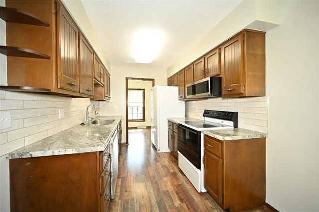 520 Thomas Drive, Platte City, MO 64079