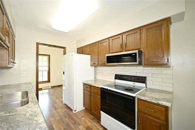 520 Thomas Drive, Platte City, MO 64079