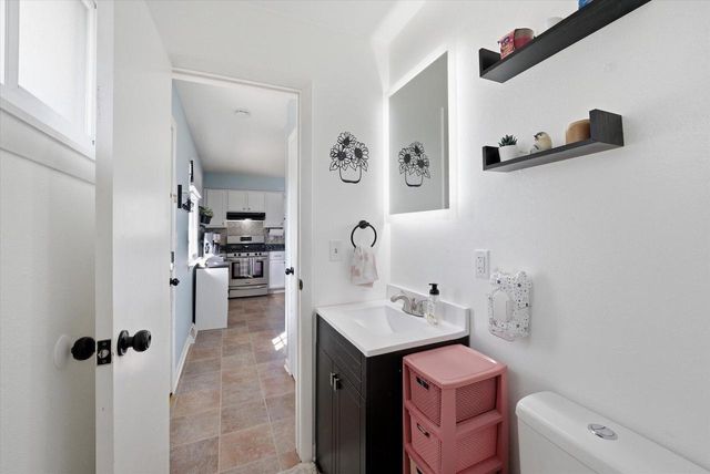 4216 S 89th STREET, Greenfield, WI 53228