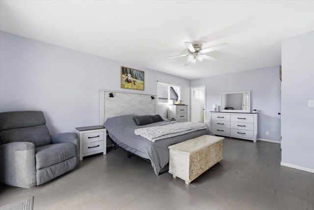 4216 S 89th STREET, Greenfield, WI 53228