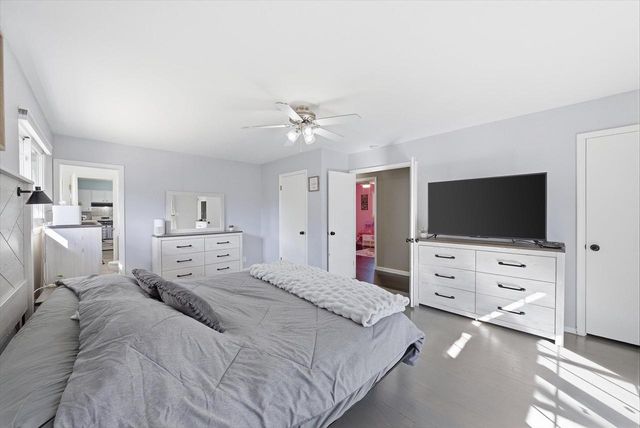 4216 S 89th STREET, Greenfield, WI 53228