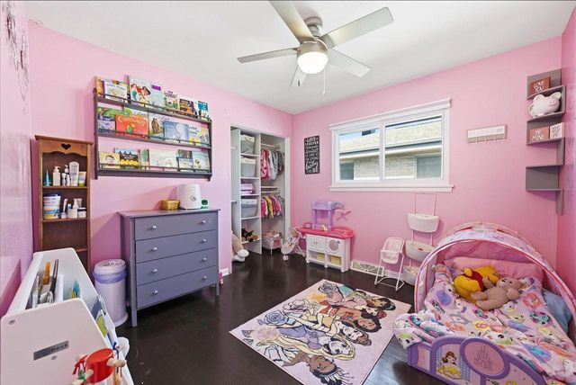 4216 S 89th STREET, Greenfield, WI 53228