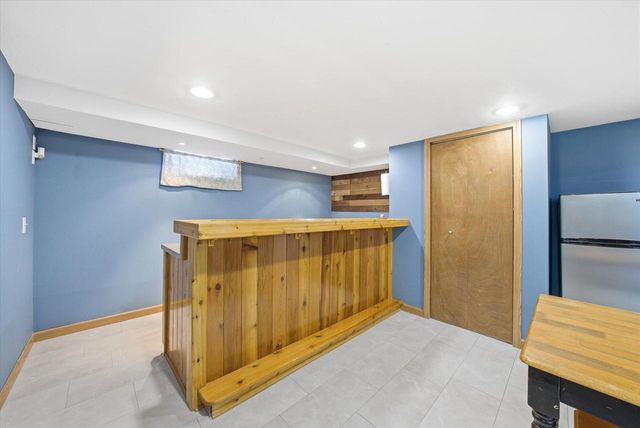 4216 S 89th STREET, Greenfield, WI 53228