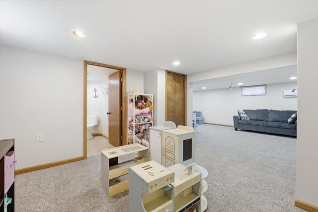 4216 S 89th STREET, Greenfield, WI 53228