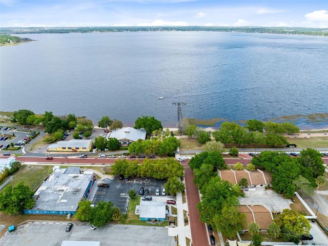 9482 OGLETHORPE DRIVE, Groveland, FL 34736