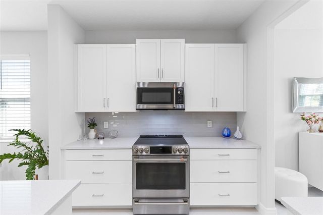 9482 OGLETHORPE DRIVE, Groveland, FL 34736