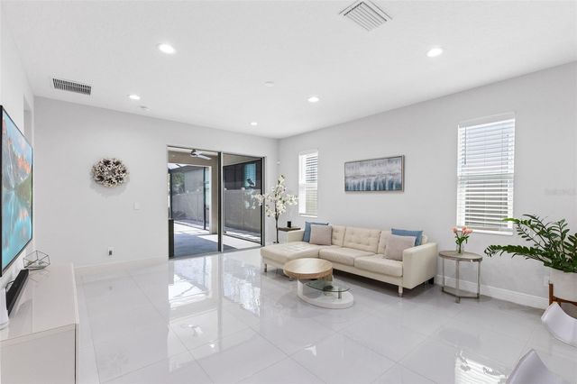 9482 OGLETHORPE DRIVE, Groveland, FL 34736