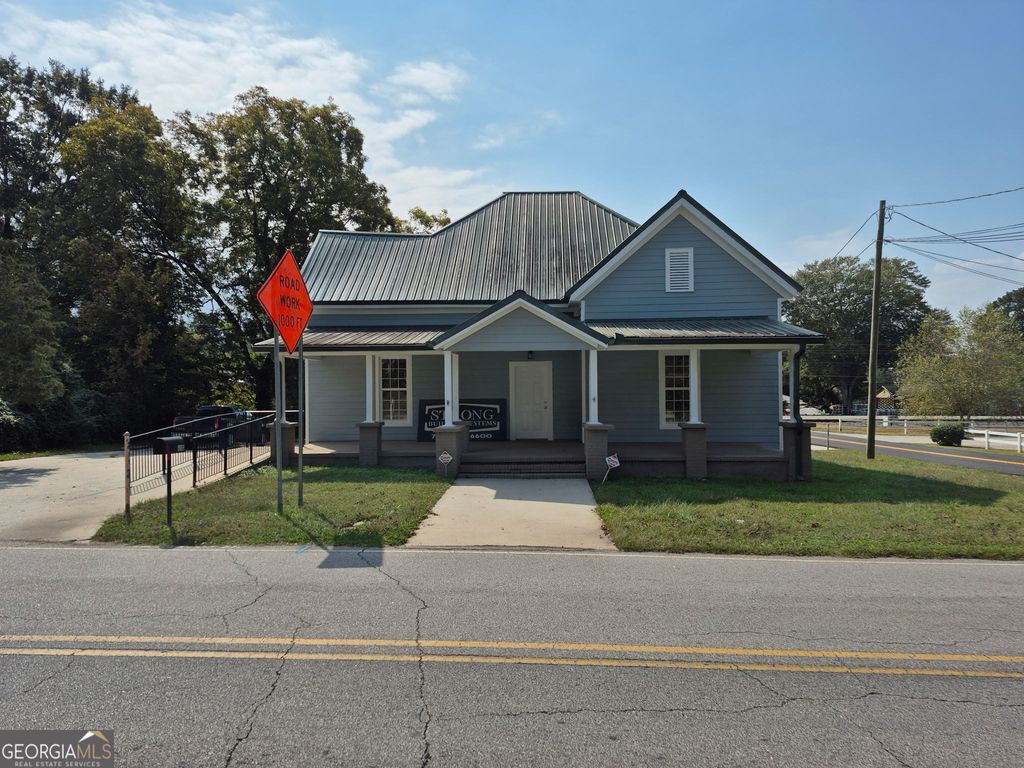 2459 N Broad Street, Commerce, GA 30529 — exterior