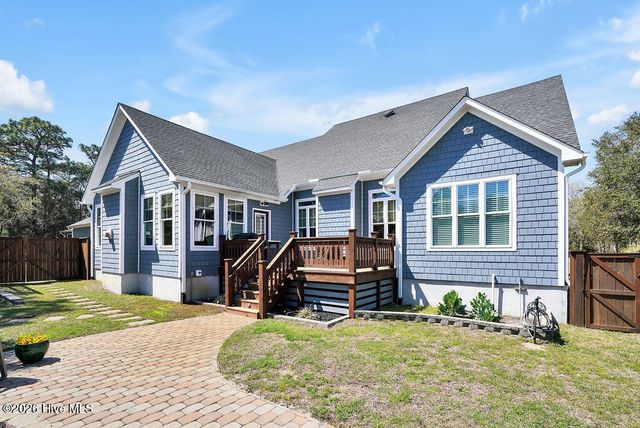5207 White Ibis Court, Southport, NC 28461