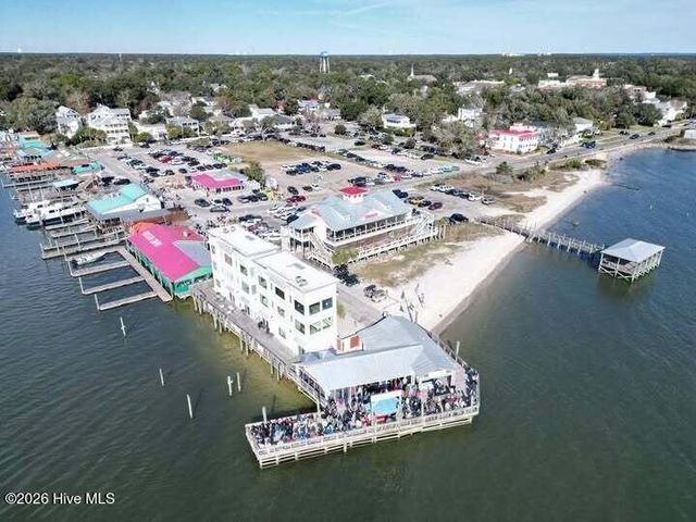 5207 White Ibis Court, Southport, NC 28461